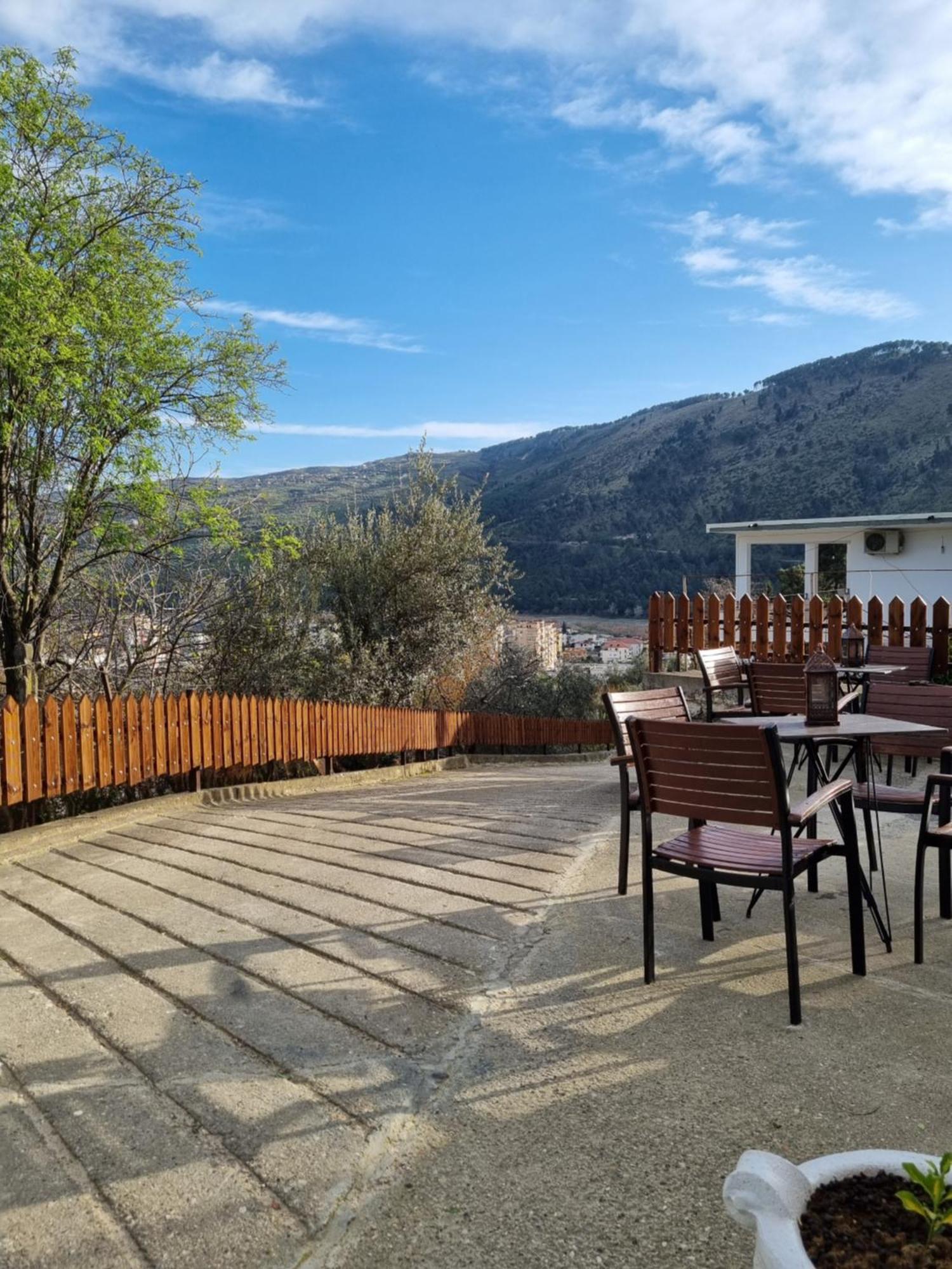 Guest House Mario Berat Exterior foto